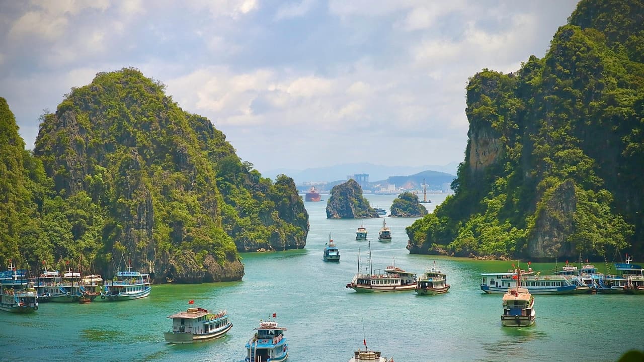 Ha Long Bay
