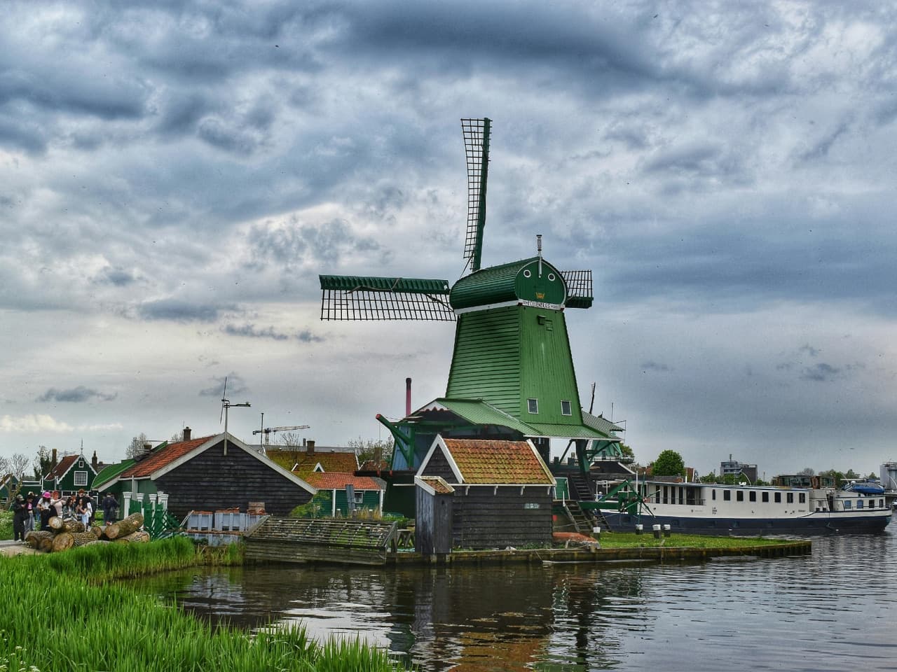 Zaanse Schans (Windmill Village)